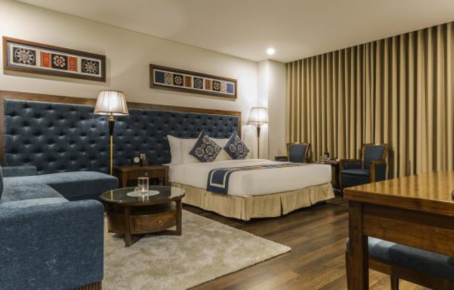 Balcony Studio Room with Cityview