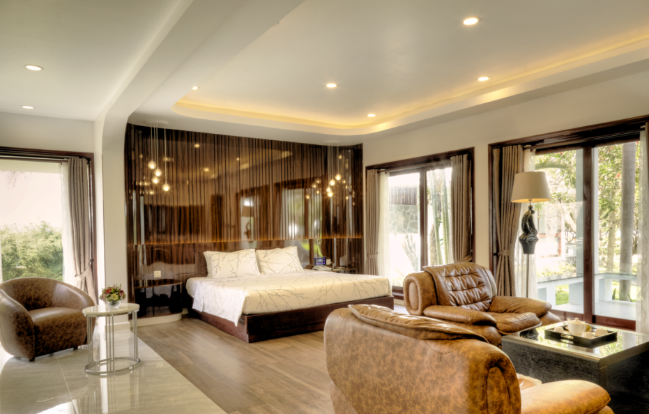 Family Suite Pool View (1 King/ 2 Twin)