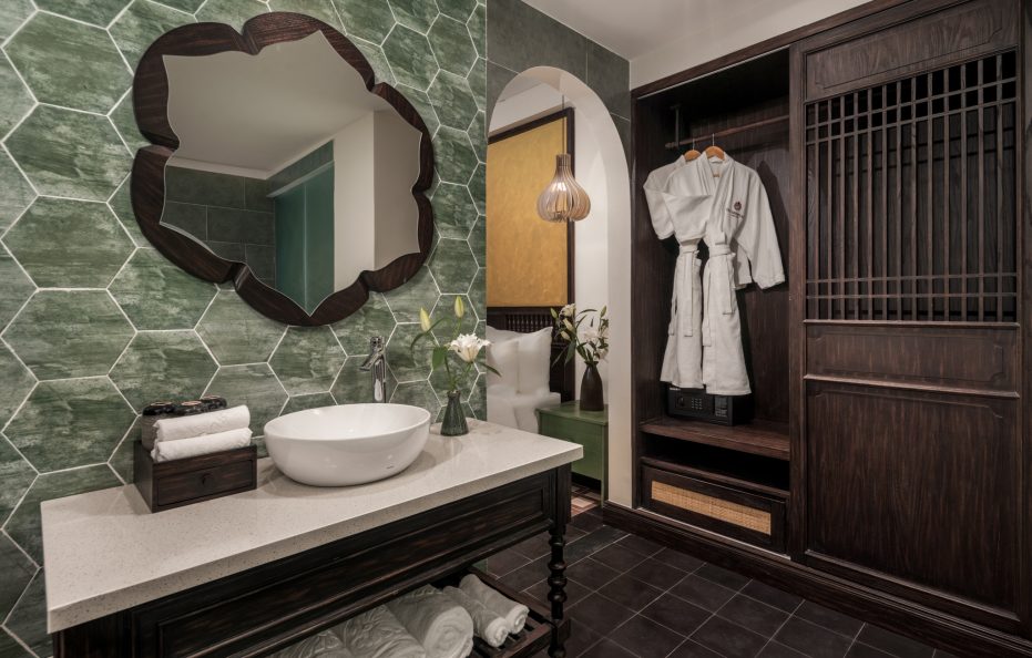 Family Charming Room