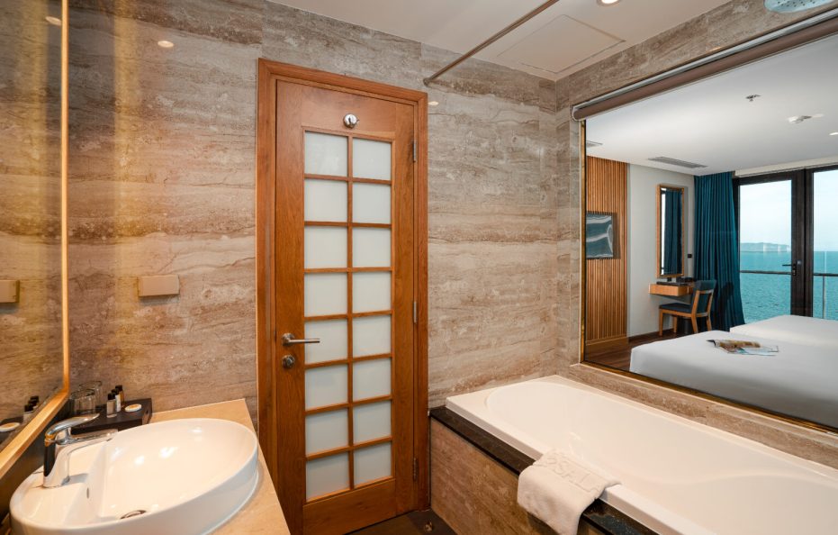 Deluxe with Sea View