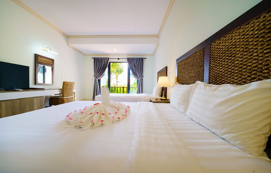 Premium Triple Garden View