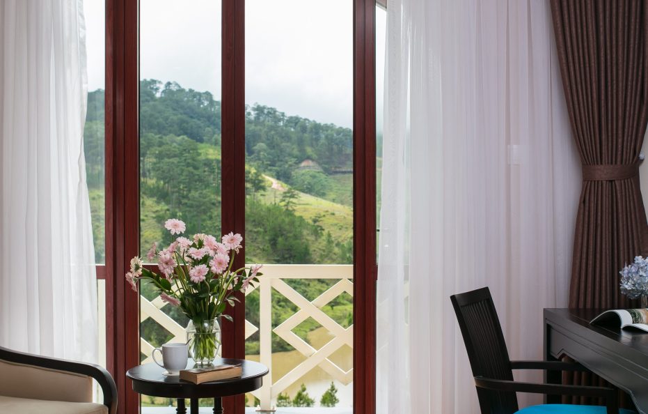 Deluxe Mountain View