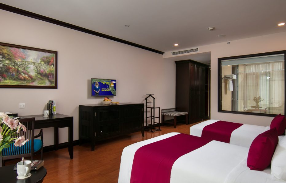 Deluxe Mountain View