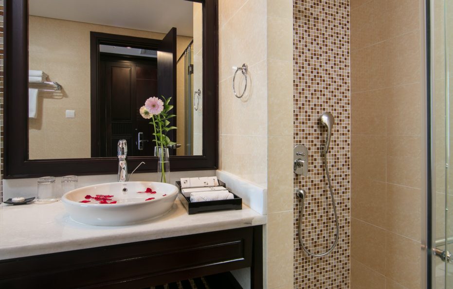 Deluxe Mountain View