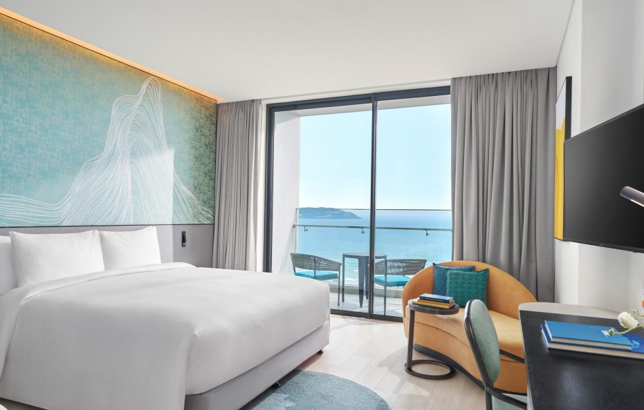 Family Suite Sea View with Balcony