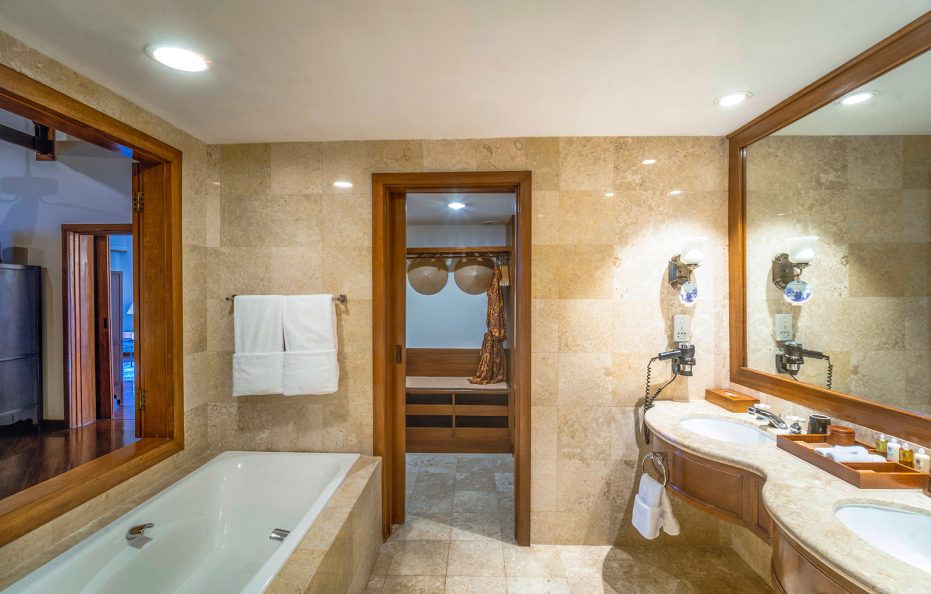 Ocean Suite Room