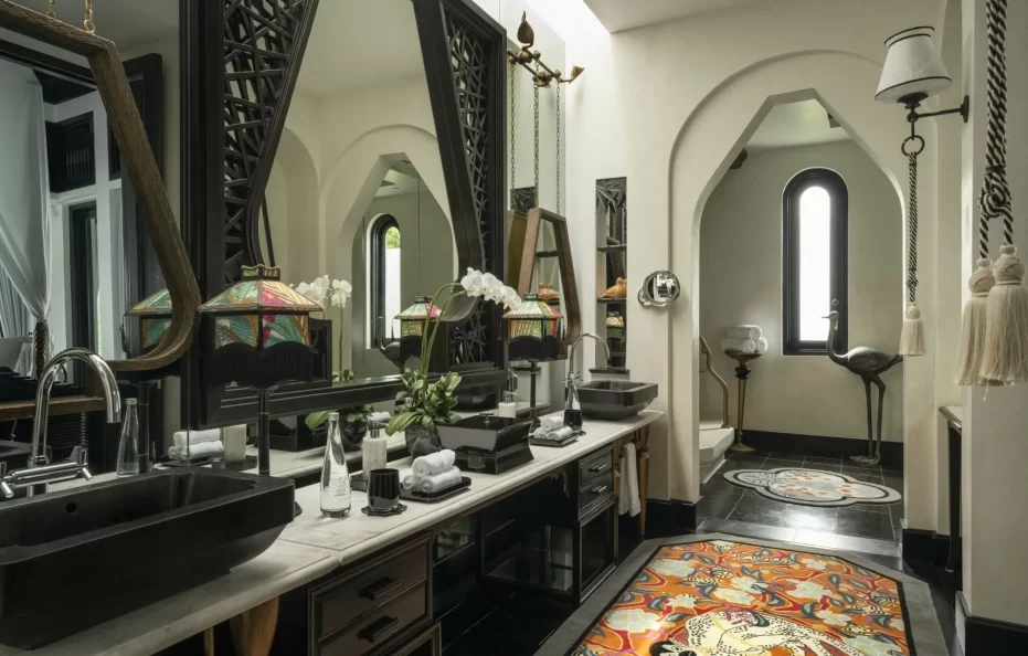 Two-Bedroom Seaside Villa on the Rocks