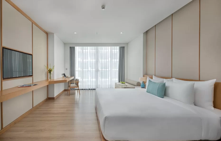 Premier Suite Partial Ocean