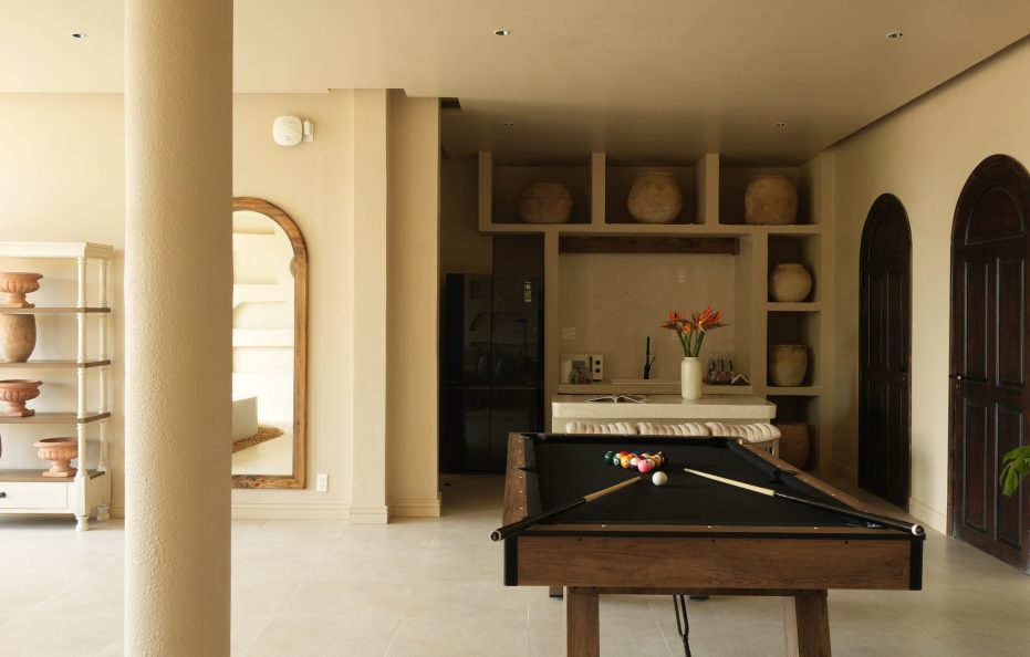Luxury Apartment Three Bedroom