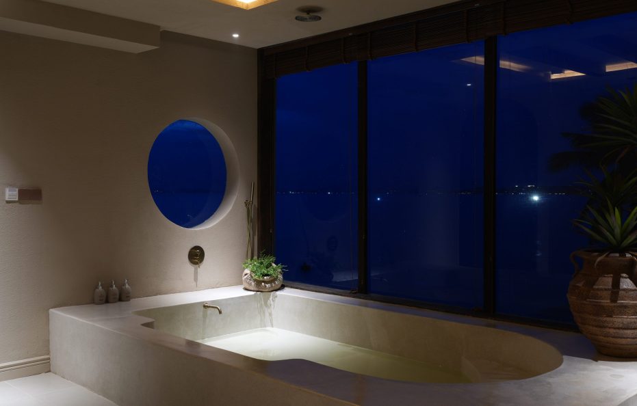 Premier Sea View