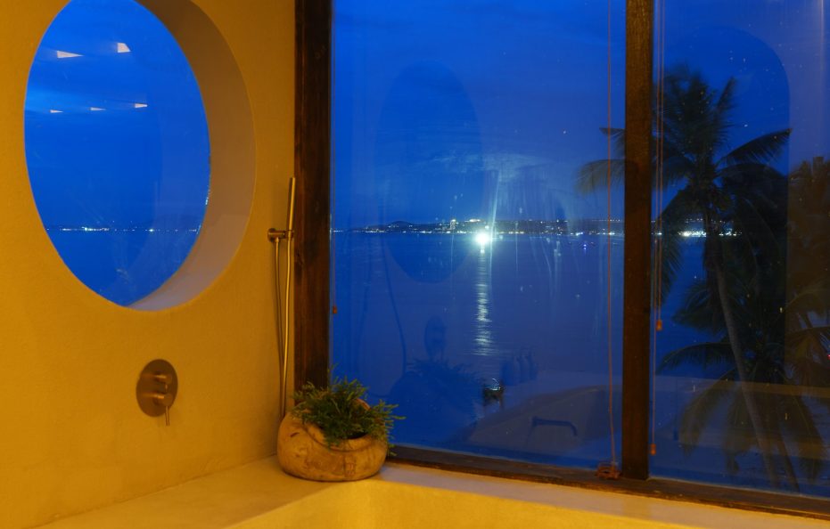 Premier Sea View