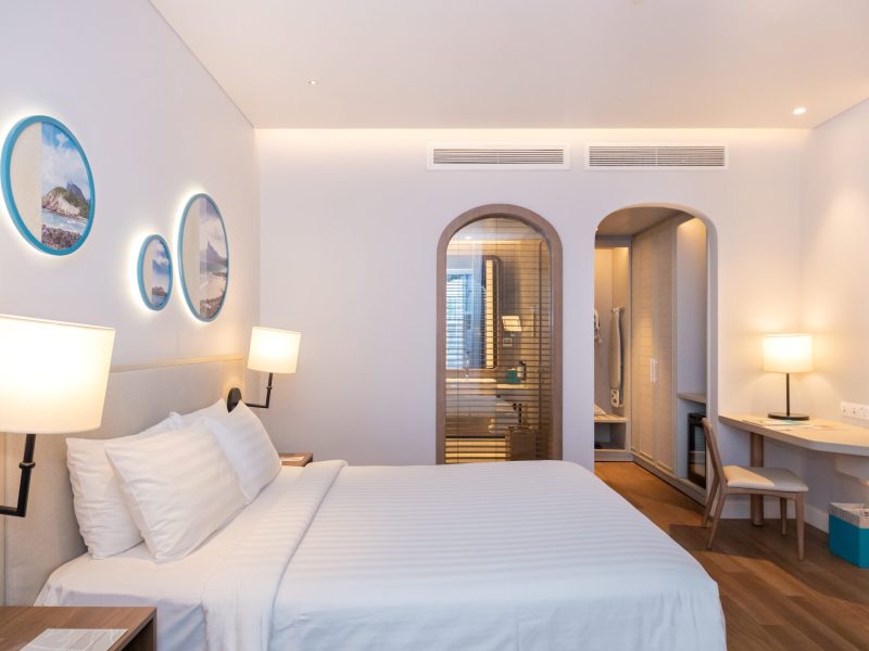 Standard Queen Hillside