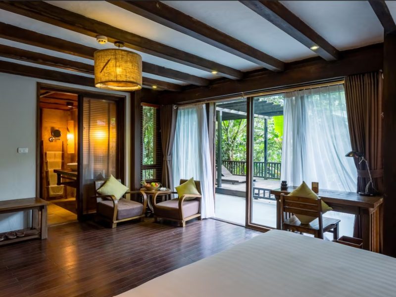 Three Bedroom Villa with Pool