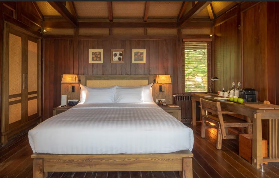 Three Bedroom Villa with Pool