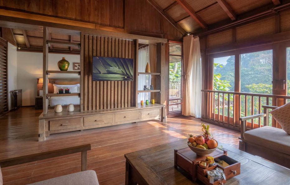 Five Bedroom Villa with Pool