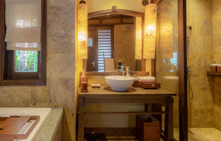 Five Bedroom Villa with Pool