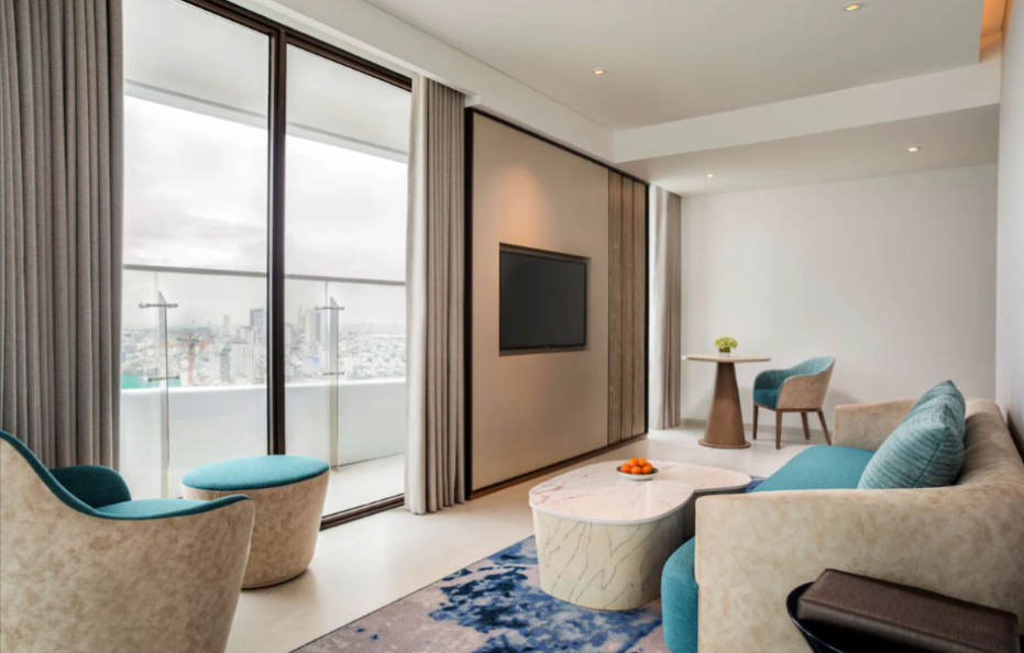 Executive Suite Corner Room – Ocean View – Lounge Access
