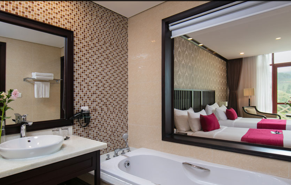 Family Deluxe Golf View