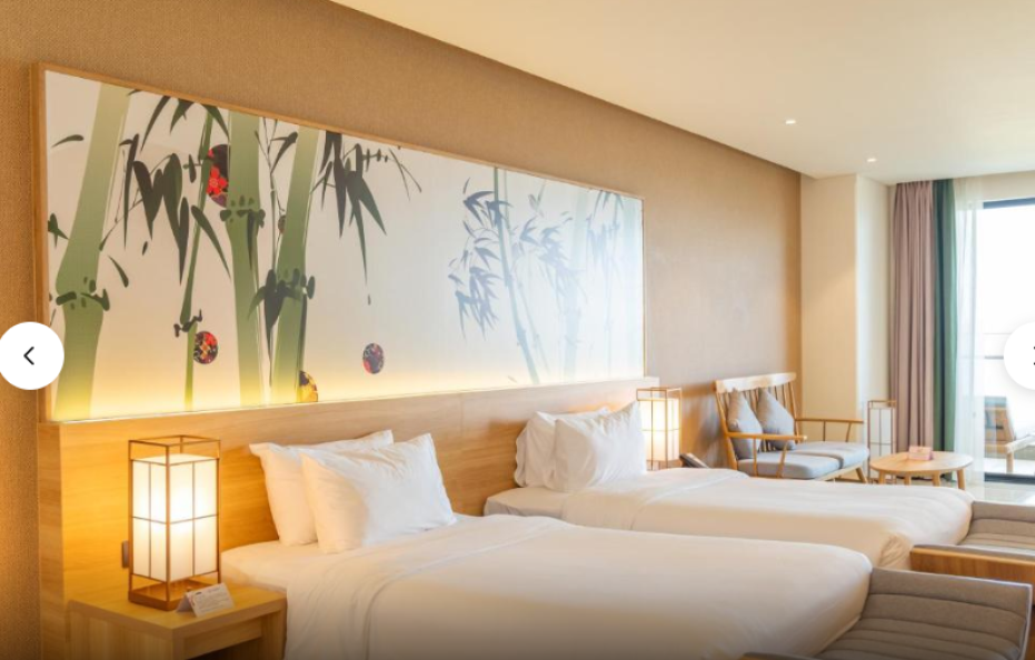 Premium Deluxe Twin Room with Ocean View