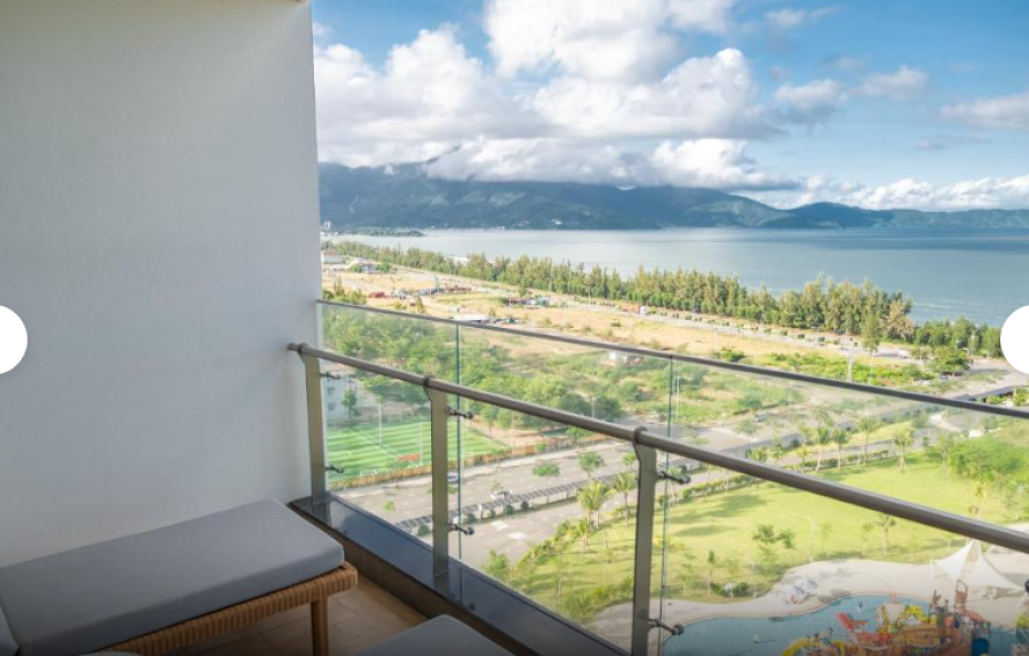 Premium Deluxe Twin Room with Ocean View