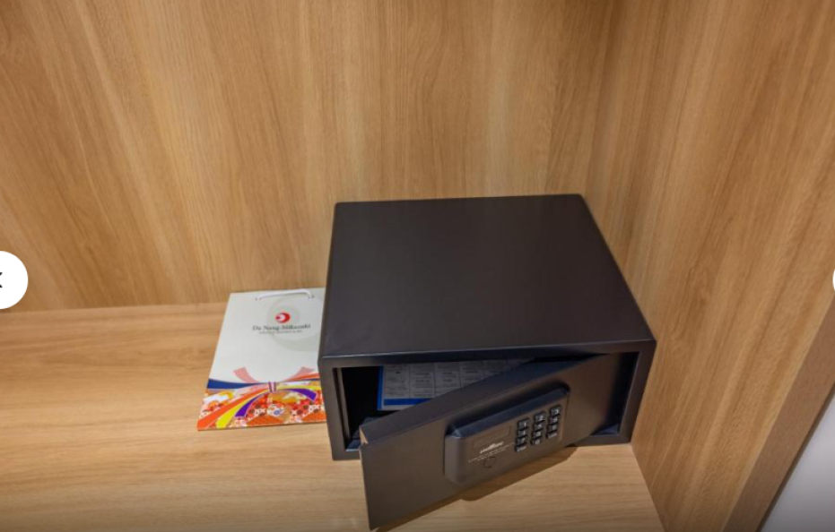 Premium Deluxe Twin Room with Ocean View