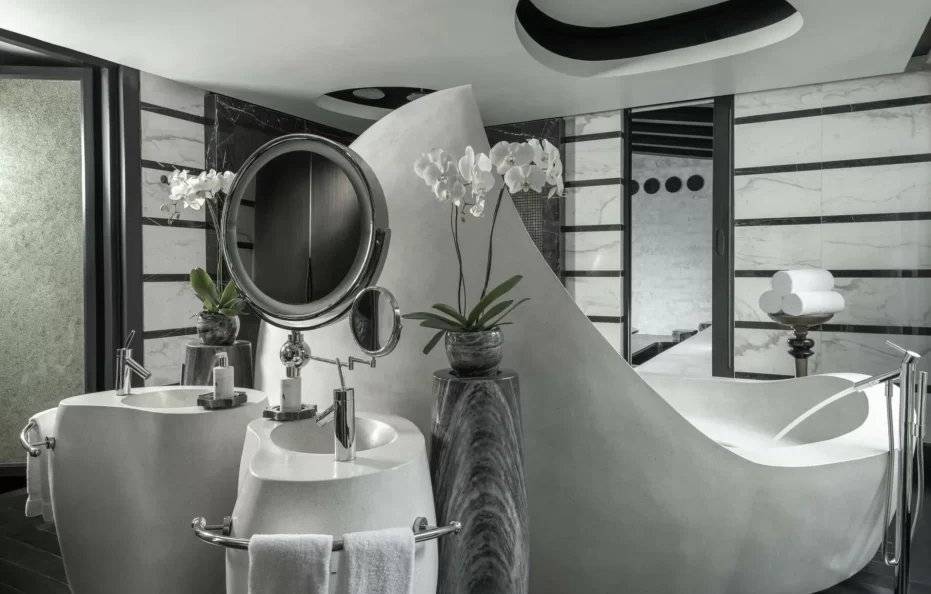 Two-Bedroom Seaside Villa on the Rocks