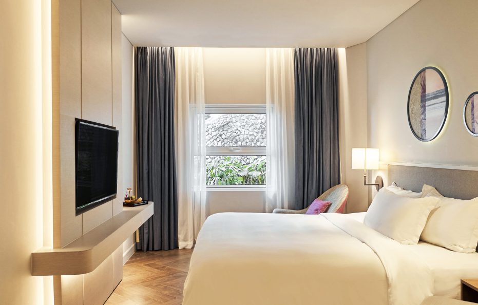 Superior King Beachside