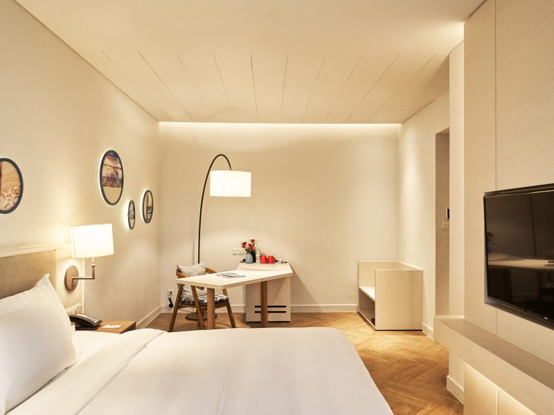 Superior King Beachside