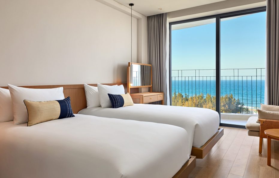 Seaview Deluxe King/Twin