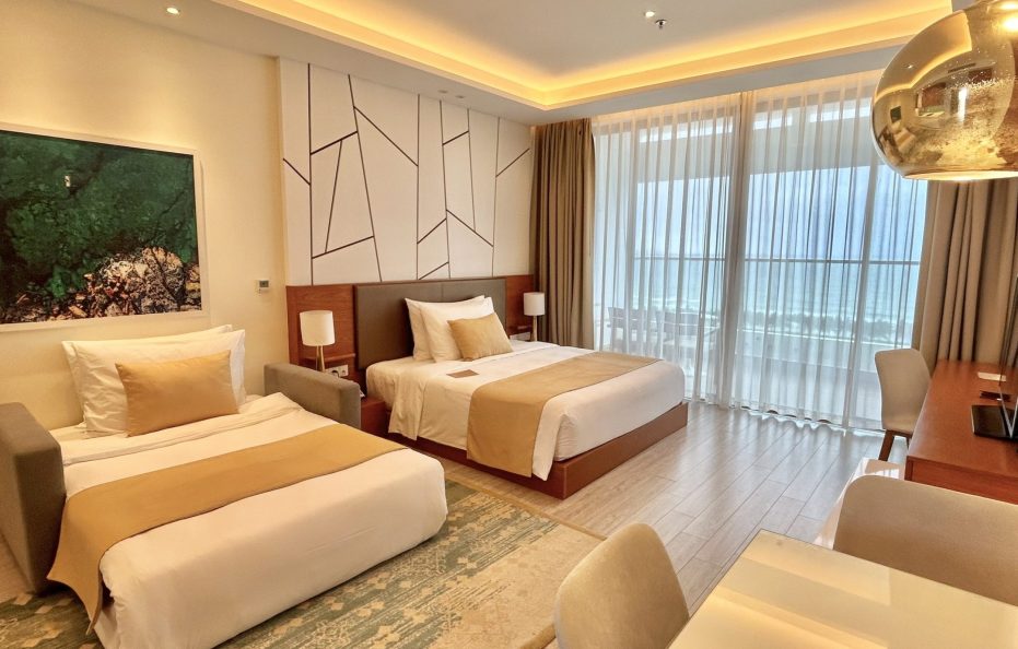 Seaview Studio Queen