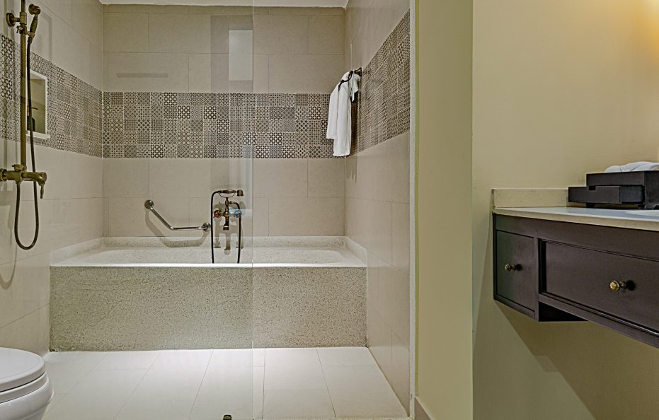 Deluxe Ocean/ River View