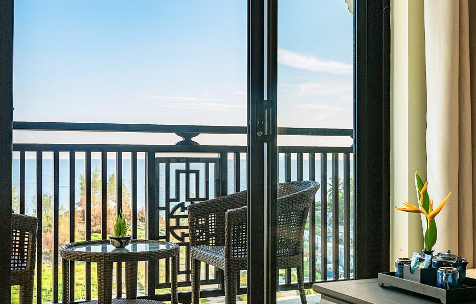 Deluxe Ocean/ River View