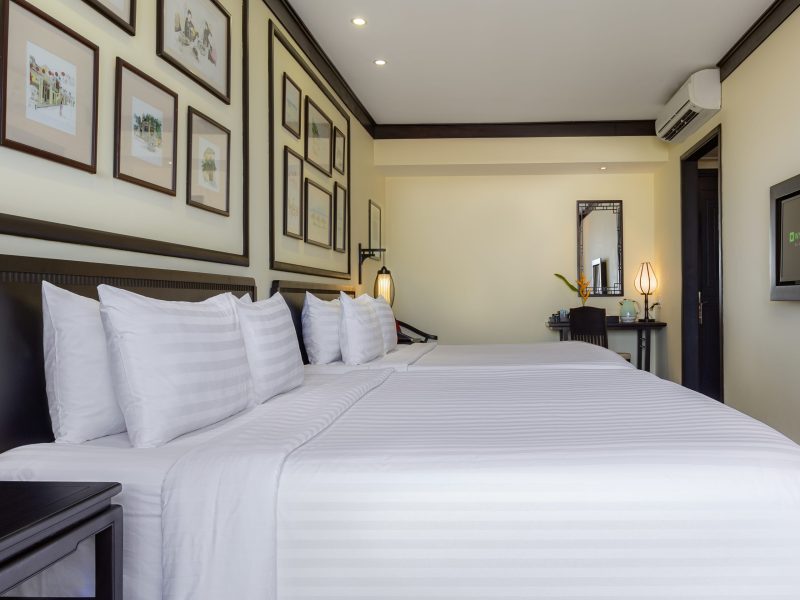 Family Suite with Balcony – Connecting Door