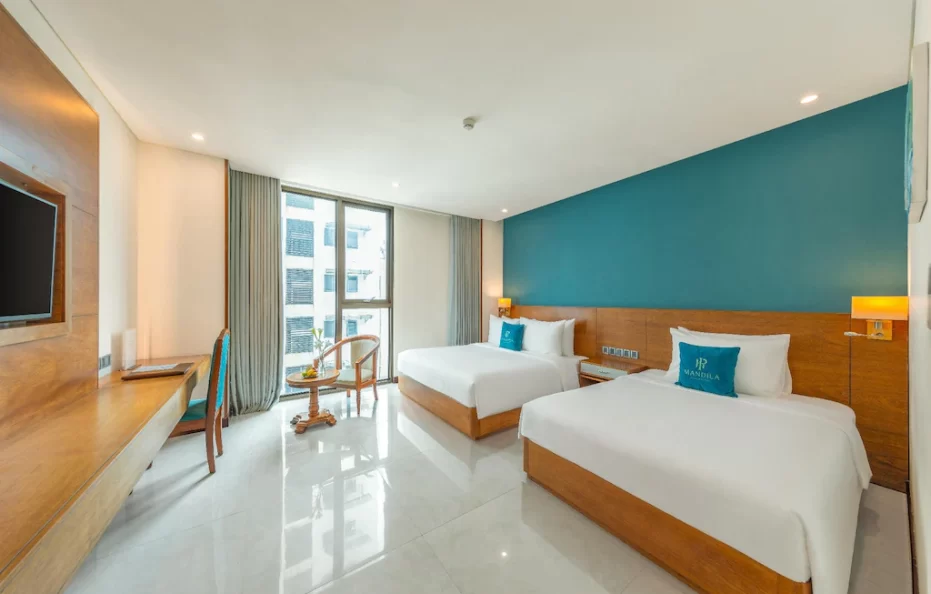 Deluxe Partial Oceanview Triple Room