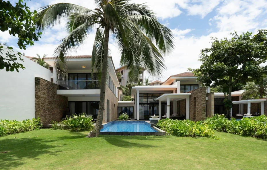 Three Bedroom Villa with Ocean View