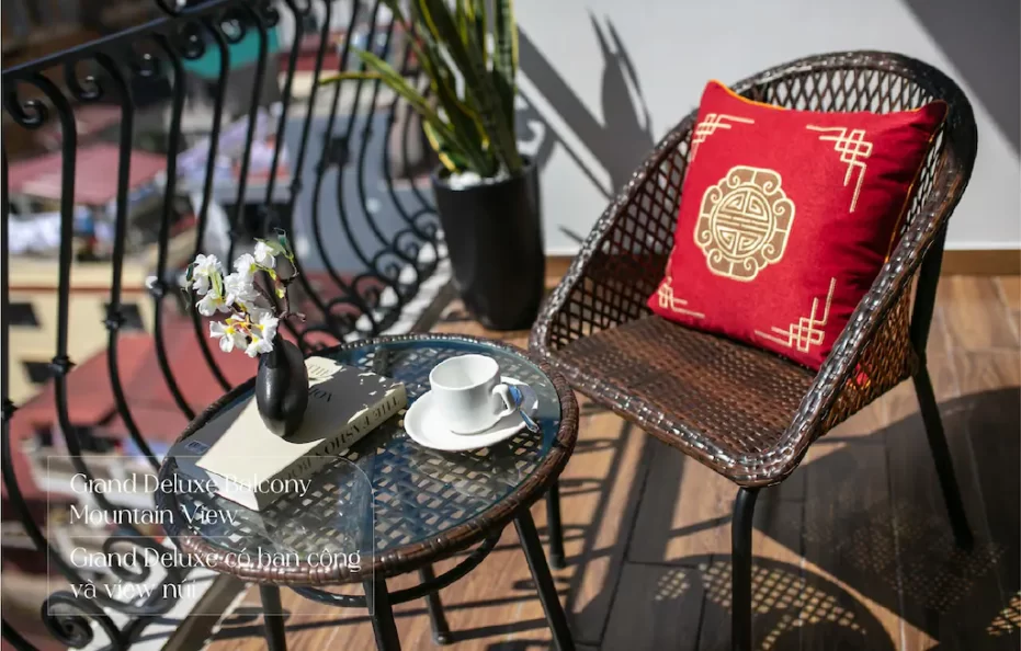 Grand Deluxe Mountain View