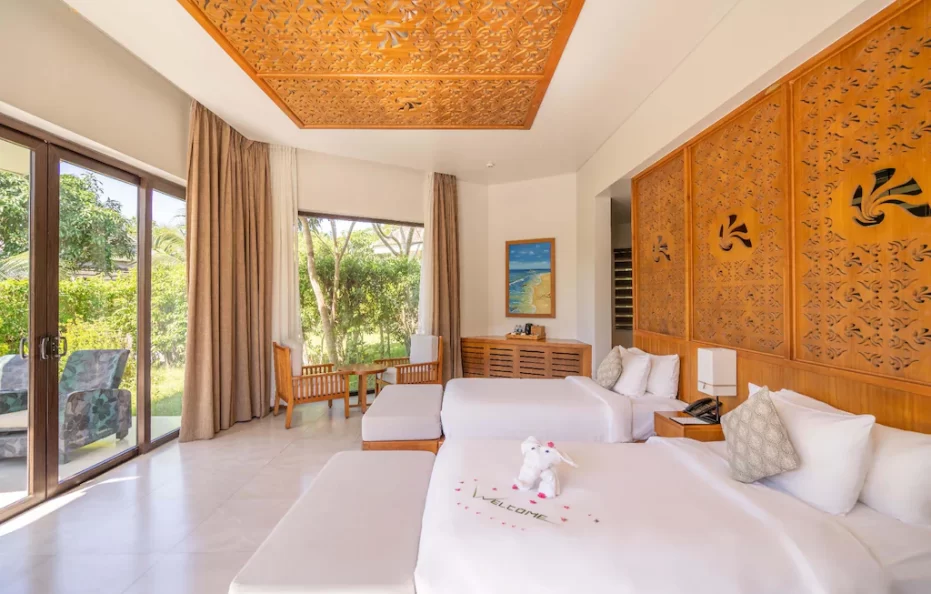 Luxury Villa With Poolside