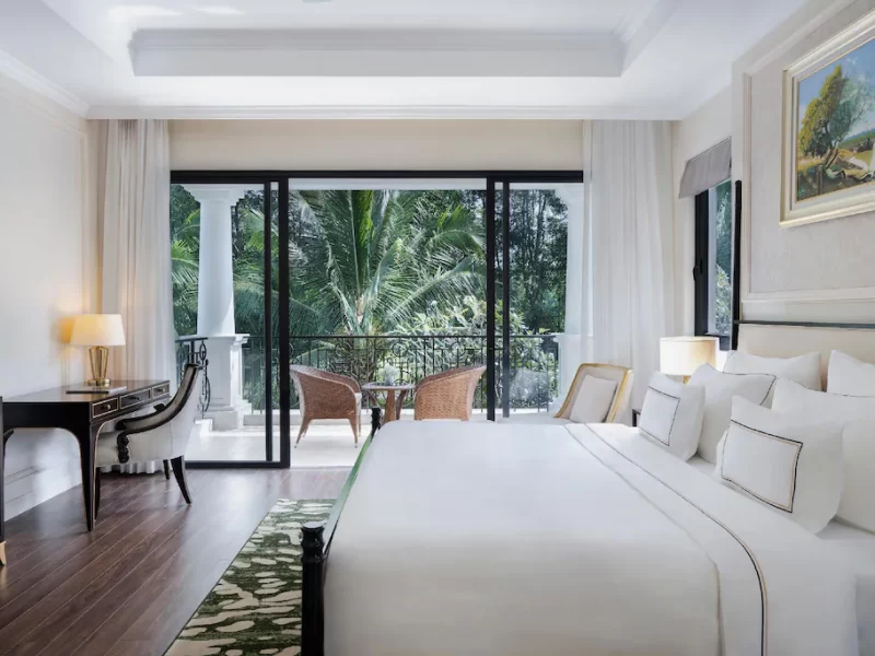 4-Bedroom Villa With Garden View