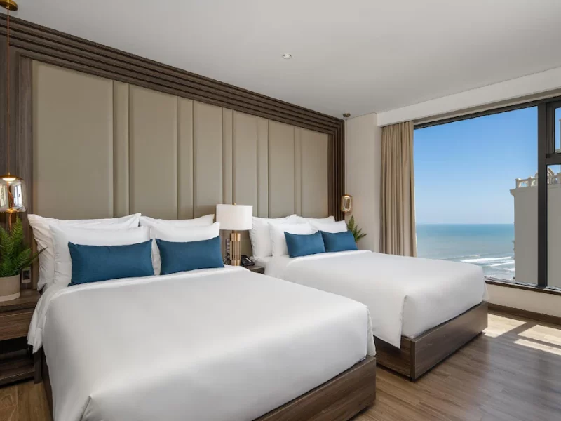 Executive Family Room