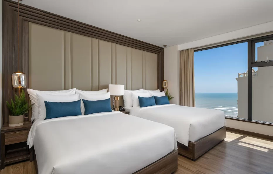 Executive Family Room