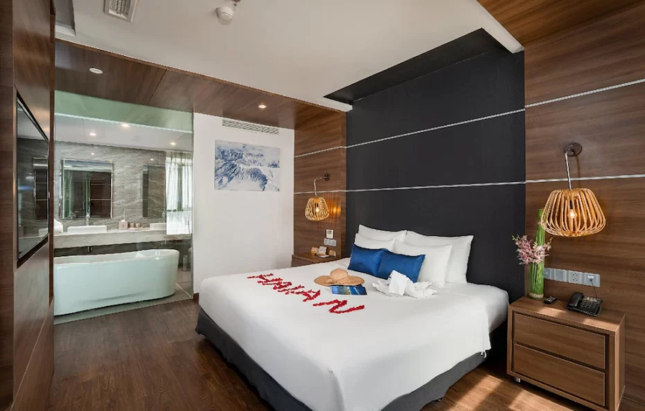 Beach Front Diamond Room