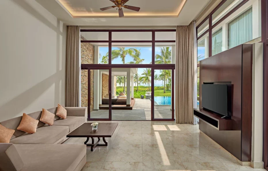 Four Bedroom Villa with Garden View