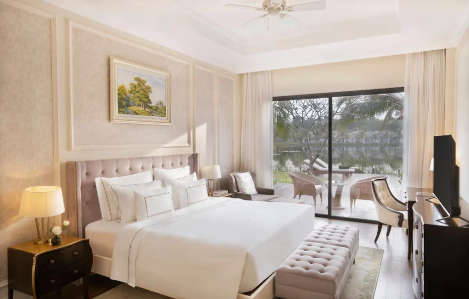 3-Bedroom Villa Lake View With Private Pool