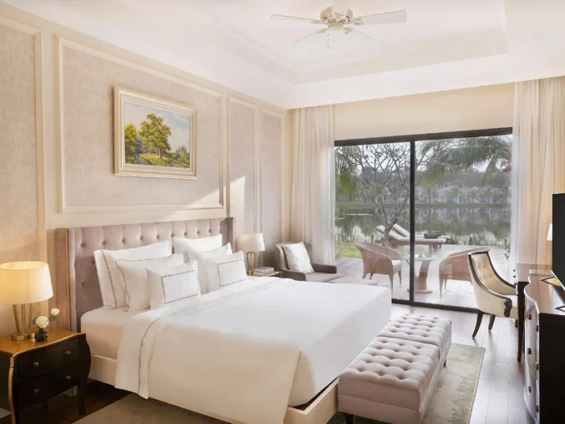 3-Bedroom Villa Lake View With Private Pool