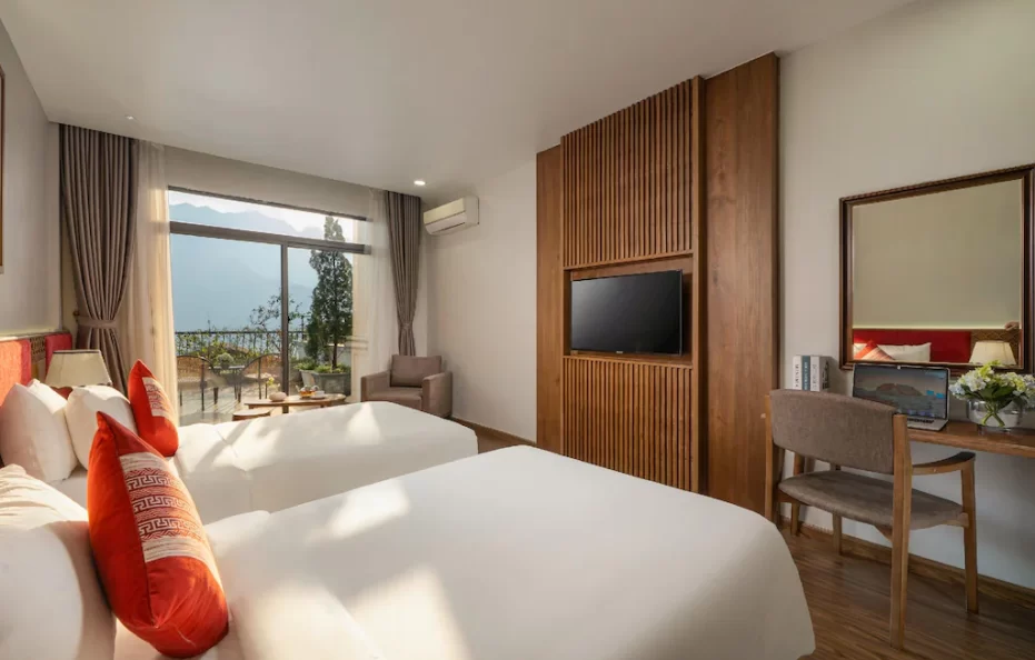 Grand Deluxe Mountain View