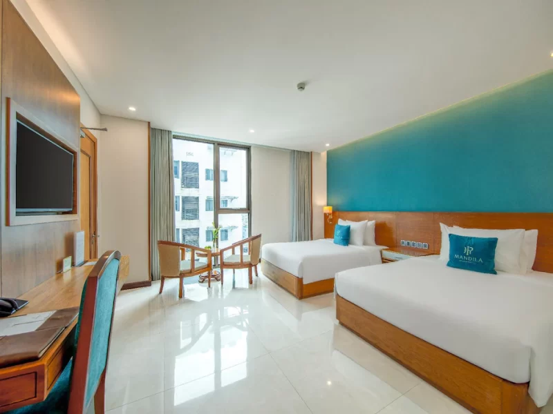 Deluxe Partial Oceanview