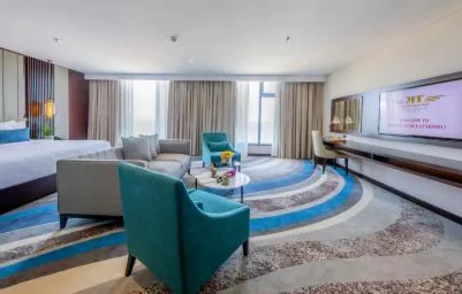 Executive Family Room