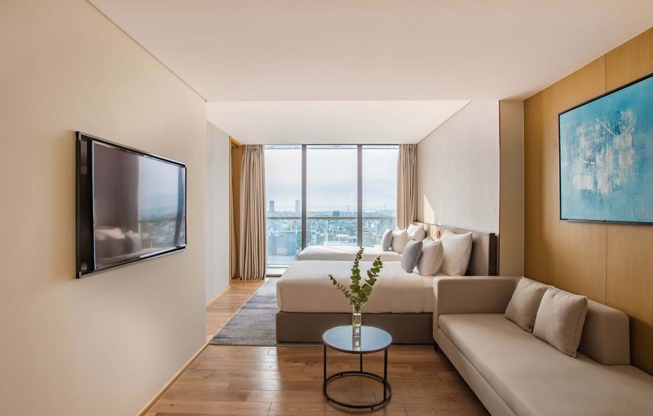 Family Room with Cityview