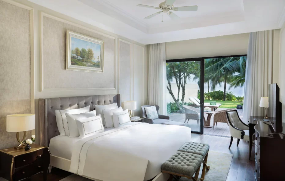 The Level 3-Bedroom Villa Garden View With Private Pool