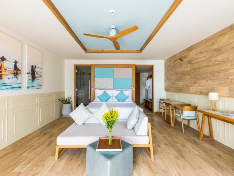 Suite Partial Ocean View Balcony